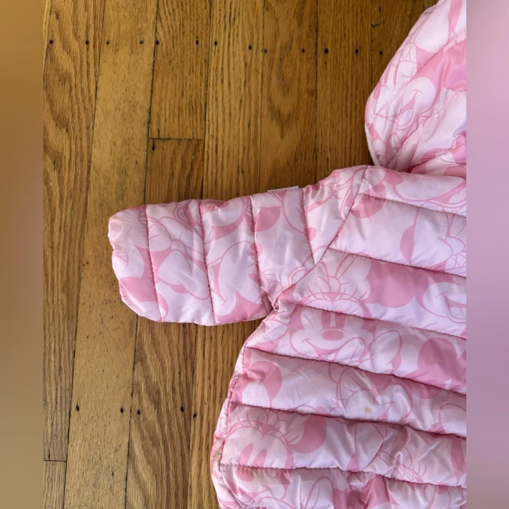 Baby GAP Disney Light Pink Puffer Jacket size 0-6 months